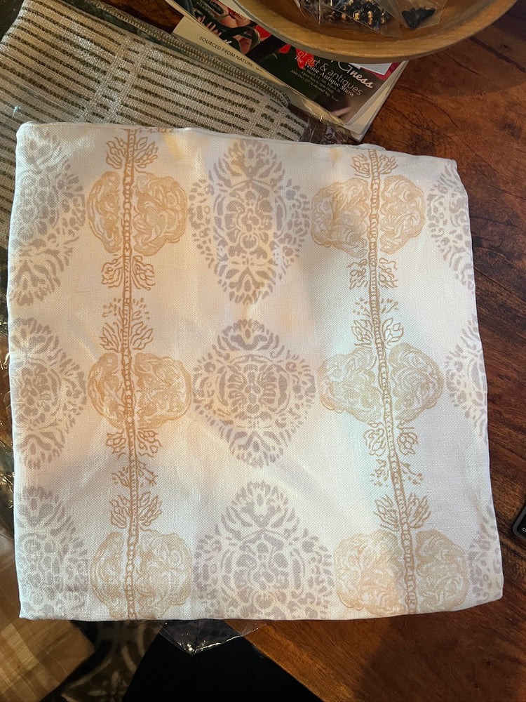 French Linen Medallion Pillow Cover