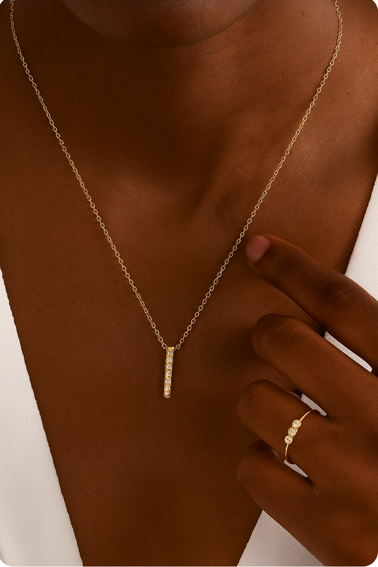 14K Gold Tiny Vertical Diamond Bar Necklace