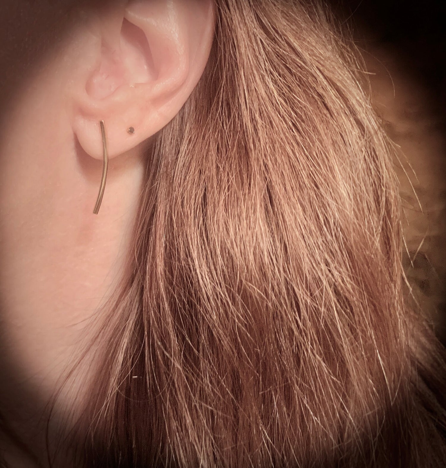 14K Gold Curved Bar Stud Earrings | AVIE collection Fine Jewelry