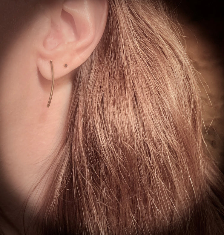 14K Gold Curved Bar Stud Earrings | AVIE collection Fine Jewelry