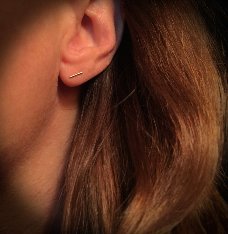 14K Gold Tiny Staple Stud Earrings | AVIE Fine Jewelry